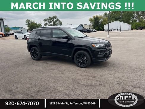 New 2025 Jeep Compass Latitude w/ Sun & Sound Group image 5
