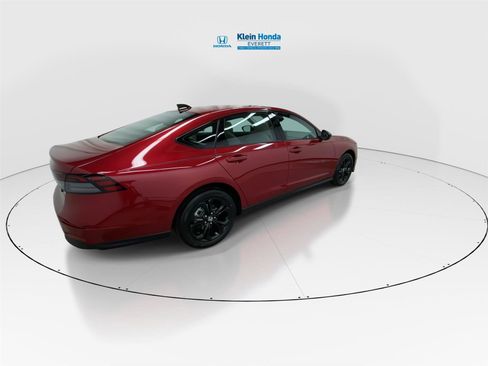 New 2025 Honda Accord SE image 2