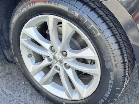 Used 2017 Chevrolet Malibu Hybrid w/ Leather Package FWD image 22