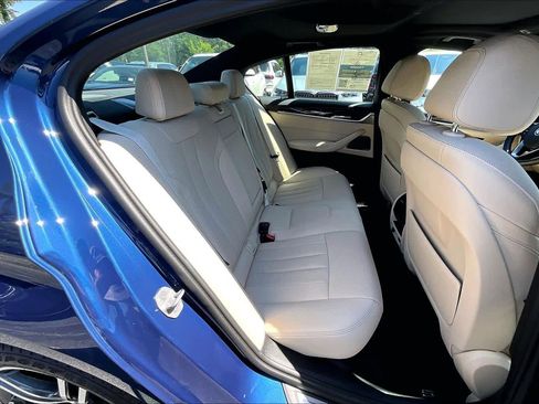 Certified 2023 BMW 530i w/ Premium Package RWD image 20