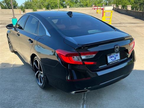 Used 2020 Honda Accord Sport image 4