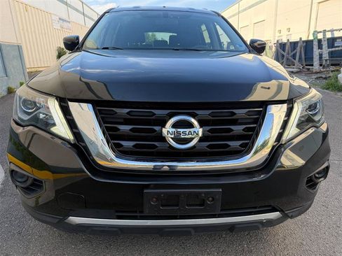 Used 2018 Nissan Pathfinder S AWD/4WD image 11