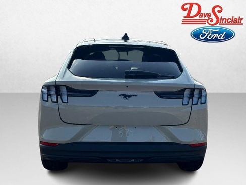 Used 2025 Ford Mustang Mach-E Premium image 8