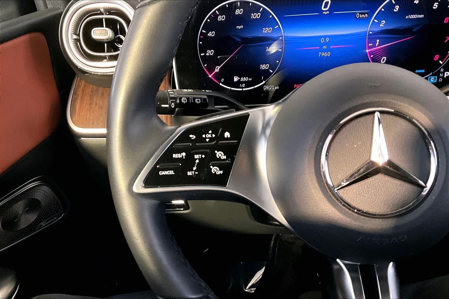 Used 2026 Mercedes-Benz GLC 300 4MATIC image 24
