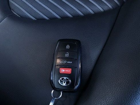 Certified 2025 Toyota Highlander XSE AWD/4WD image 32