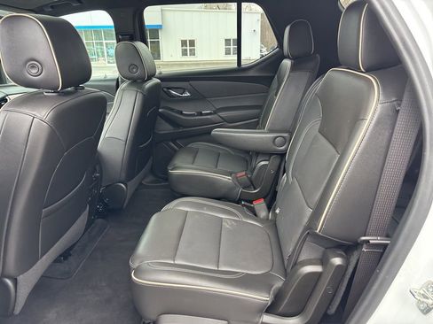 Certified 2023 Chevrolet Traverse Premier AWD/4WD image 15