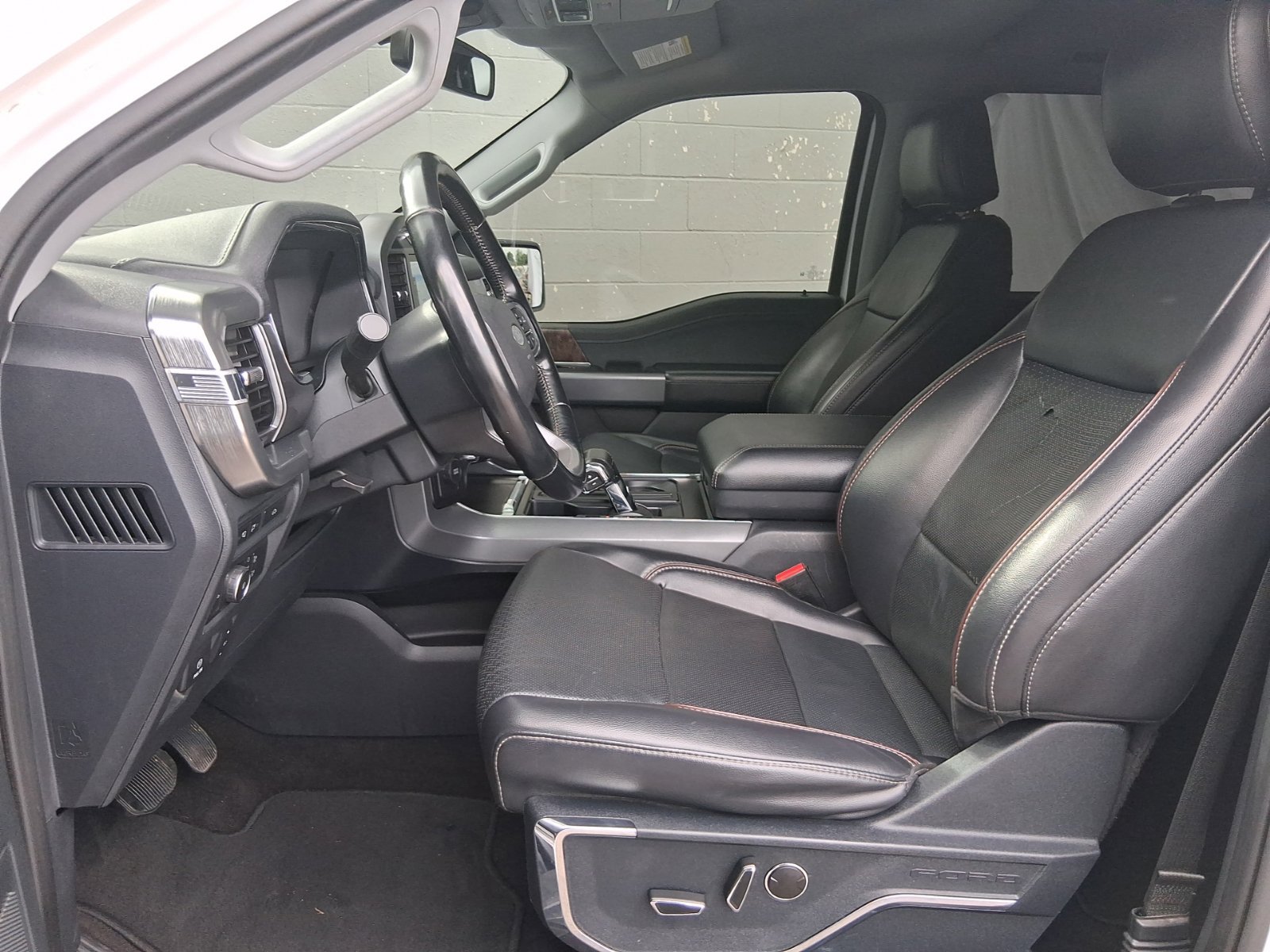 Used 2021 Ford F150 Lariat RWD image 14