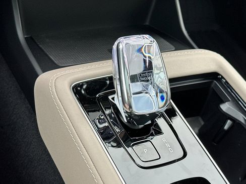 New 2026 Volvo XC90 B6 Plus w/ Protection Package Premier image 21