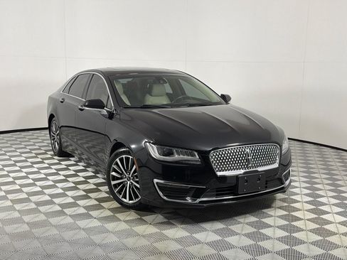 Used 2017 Lincoln MKZ Select w/ Technology Package FWD image 2