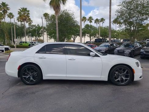 Used 2021 Chrysler 300 S image 4