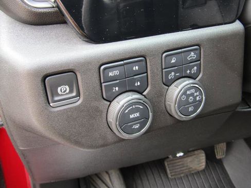 Used 2024 Chevrolet Silverado 1500 LTZ AWD/4WD image 18