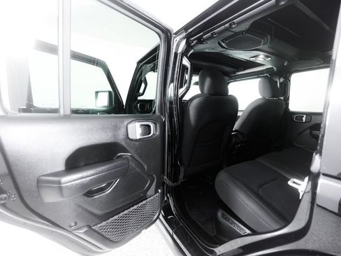 Used 2023 Jeep Wrangler Unlimited w/ Sun & Screen Package AWD/4WD image 18