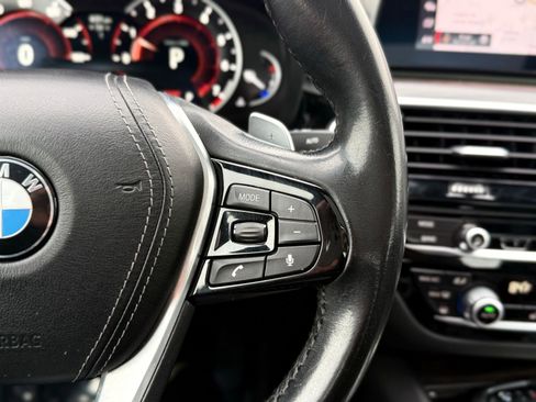 Used 2019 BMW 530i w/ Convenience Package image 38