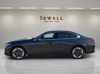 Certified 2025 BMW 530i xDrive w/ Premium Package AWD/4WD video 2