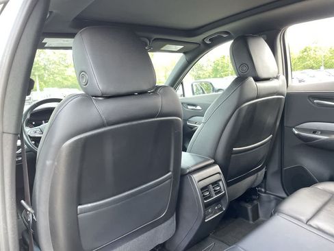 Used 2023 Cadillac XT4 Premium Luxury w/ Technology Package AWD/4WD image 20