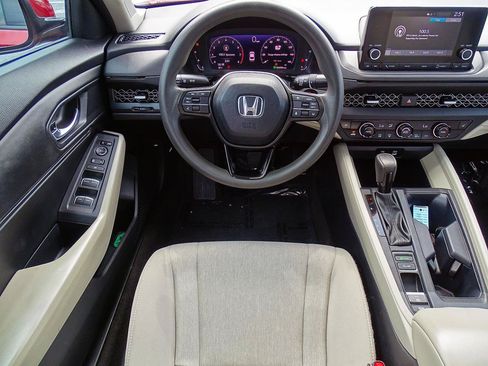 Used 2024 Honda Accord EX image 40