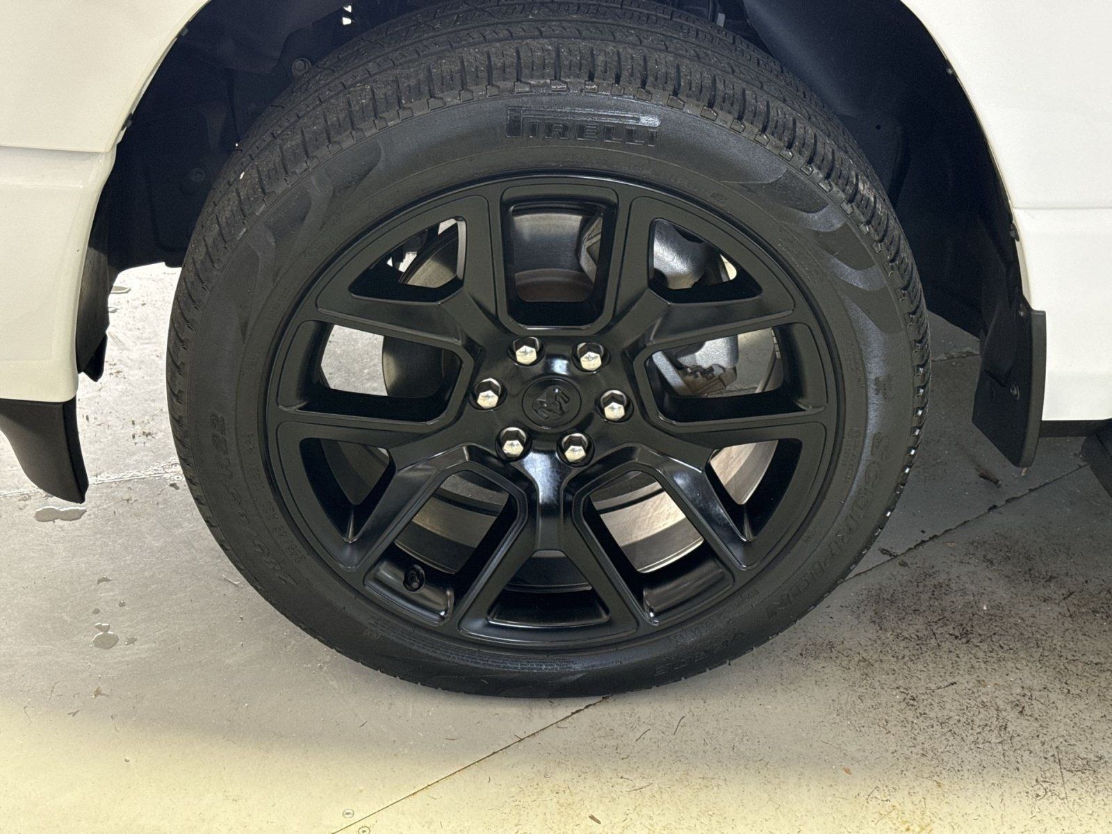 Used 2023 RAM 1500 Laramie AWD/4WD image 13
