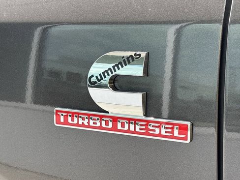 New 2026 RAM 3500 Laramie AWD/4WD image 10