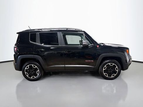 Used 2016 Jeep Renegade Trailhawk AWD/4WD image 6