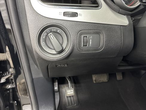 Used 2017 Dodge Journey SE FWD image 17