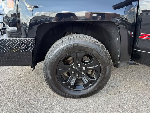 Used 2018 Chevrolet Silverado 1500 LTZ Z71 w/ LTZ Plus Package image 27