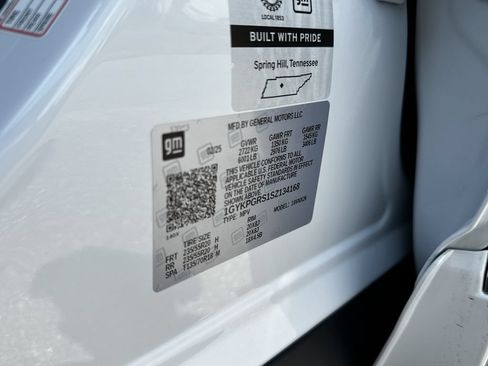 Used 2025 Cadillac XT6 Sport w/ LPO, Red Accent Package AWD/4WD image 36