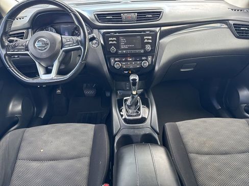 Used 2018 Nissan Rogue Sport SV w/ SV All-Weather Package image 15