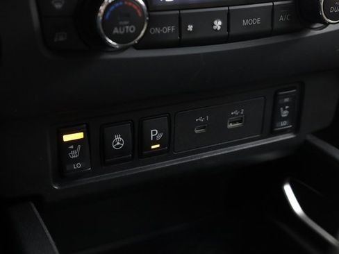 Used 2024 Nissan Frontier SV w/ SV Convenience Package image 20