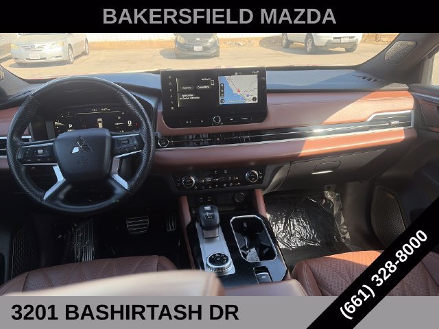 Used 2025 Mitsubishi Outlander SEL FWD image 12