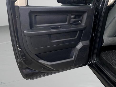 Used 2016 RAM 1500 Express w/ Black Ram 1500 Express Group image 9