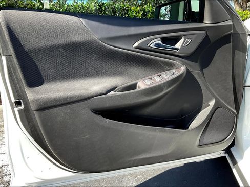 Certified 2022 Chevrolet Malibu RS image 21