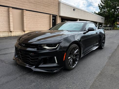 Used 2019 Chevrolet Camaro ZL1 w/ LPO, ZL1 Protection Package RWD image 1