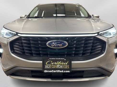Used 2023 Ford Escape Platinum AWD/4WD image 10