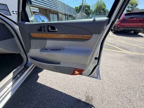 Used 1998 Lincoln Continental FWD image 68