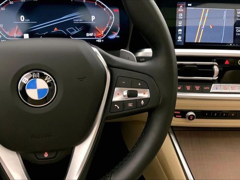 Used 2021 BMW 330i xDrive Sedan w/ Premium Package AWD/4WD image 19
