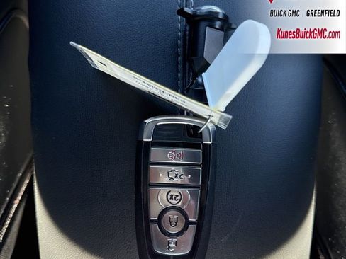 Used 2025 Ford Mustang GT Premium image 39