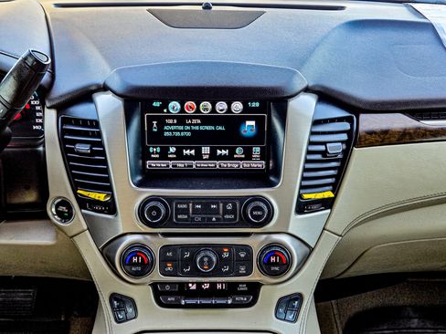 Used 2018 GMC Yukon XL Denali w/ Open Road Package image 18