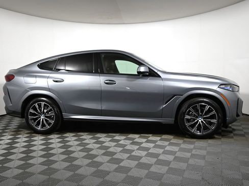 New 2026 BMW X6 xDrive40i w/ Climate Comfort Package image 8