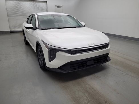 Used 2025 Kia K4 LXS FWD image 14