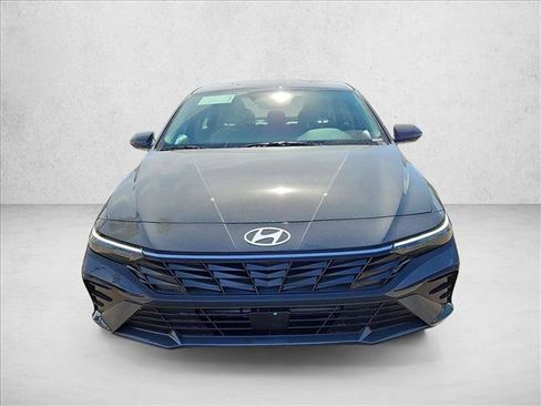 New 2026 Hyundai Elantra Limited FWD image 6