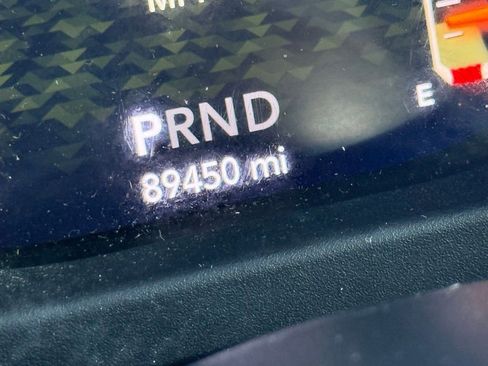 Used 2019 Jeep Wrangler Unlimited Sahara AWD/4WD image 18