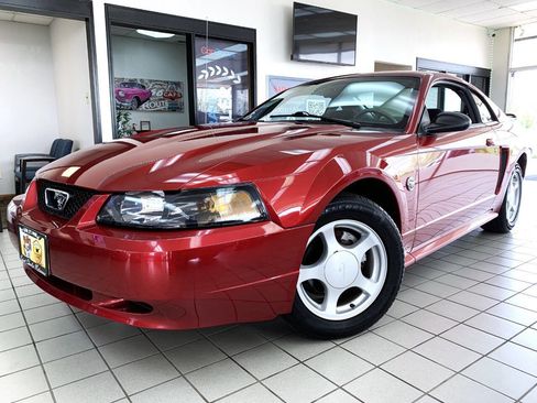 Used 2004 Ford Mustang Coupe RWD image 1