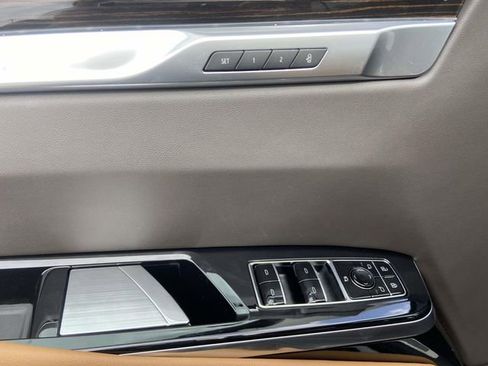 New 2026 Cadillac Escalade Luxury image 13