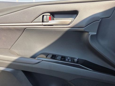 Used 2026 Toyota Camry SE w/ Convenience Package image 26