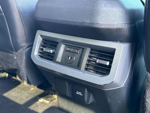 Used 2023 Ford F350 Lariat w/ Lariat Ultimate Package AWD/4WD image 19