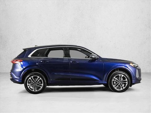 New 2025 Audi Q5 Premium image 4