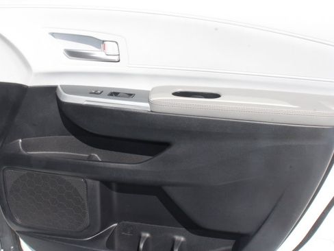 Certified 2025 Toyota Sienna XLE w/ XLE Plus Package FWD image 20
