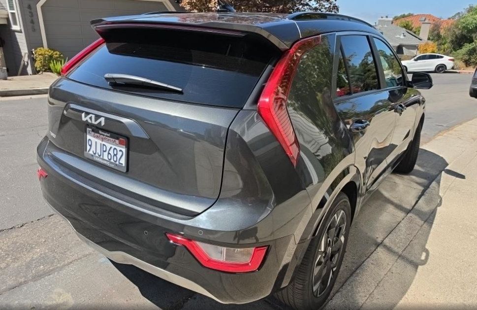 Used 2024 Kia Niro Wind FWD image 2