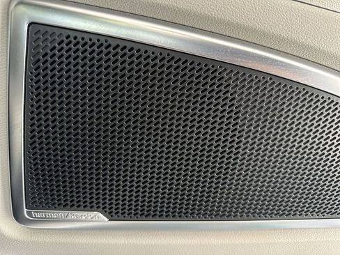 Used 2023 Kia Telluride SX image 36