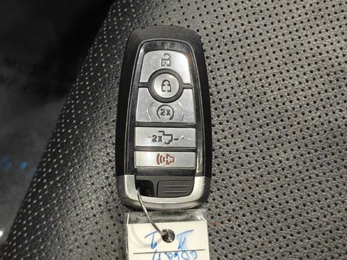 Used 2021 Ford F150 Lariat w/ Equipment Group 502A High AWD/4WD image 17
